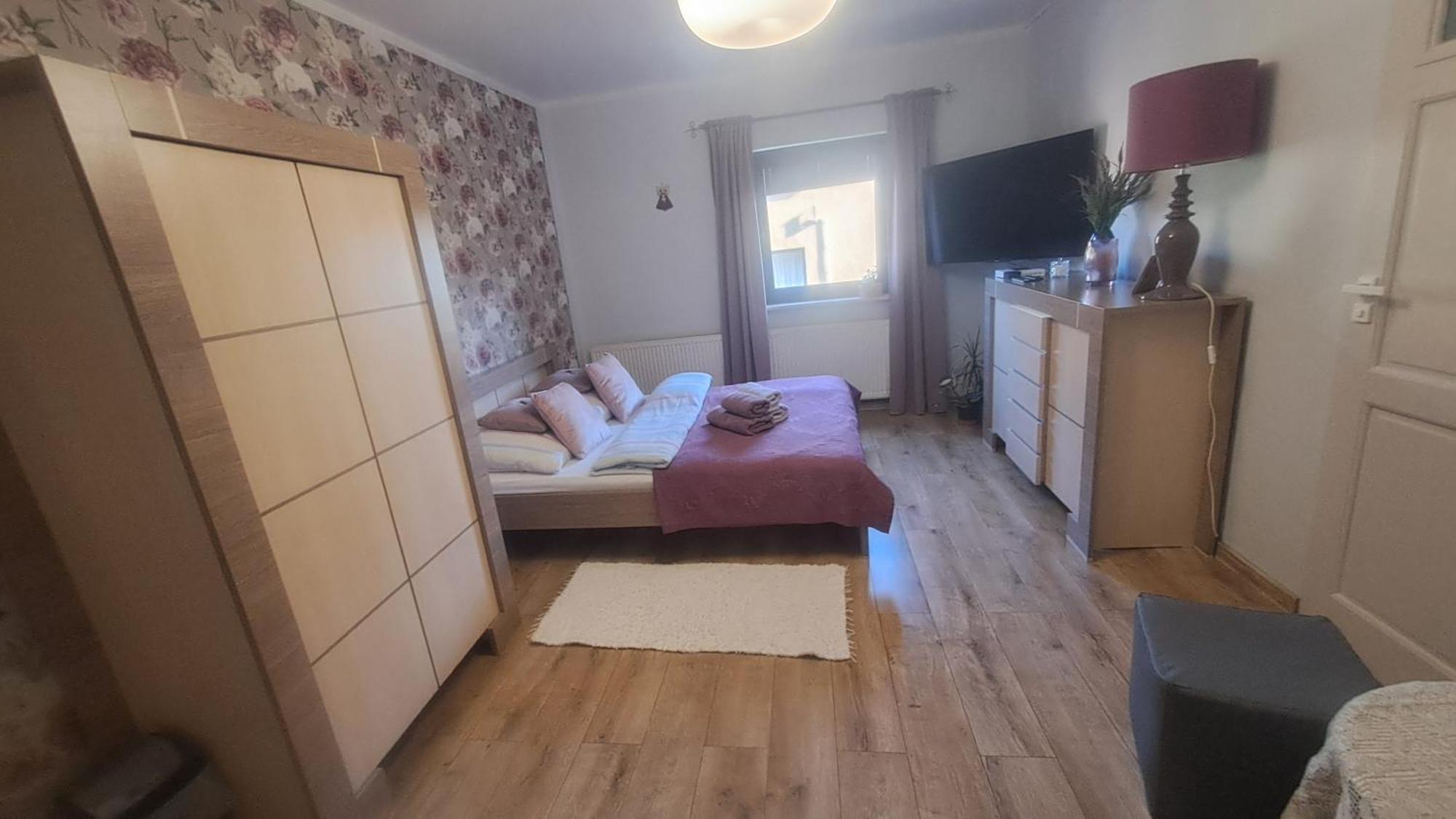 Stara Szkola Goscinne Homestay *